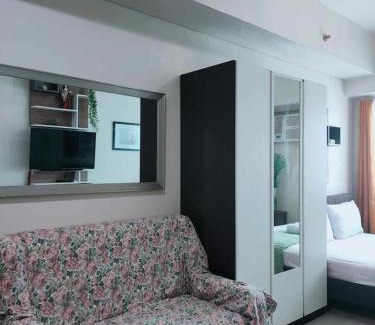San Lorenzo Apartamento | The Sotian Suite the Beacon Tower Amorsolo