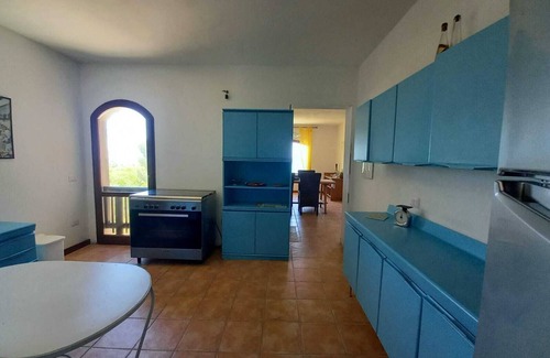 Sa Rocca Tunda Villa | El sonido del mar. Casa en la playa, rodeada de zonas verdes, Cerdeña.