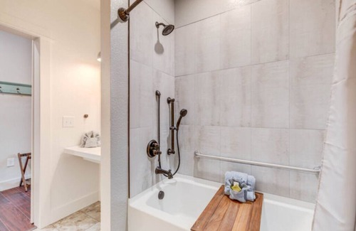 Historic Downtown Manteo Apartamento | The Sound Side Handicap accessible