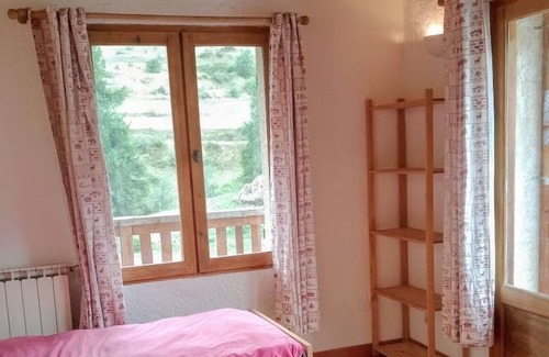 Monetier-les-Bains Chalet De Esquí | The south-facing chalet for 17 people