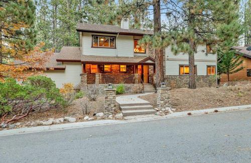 Summit Estates Casa | The Spa at Winterset- Incredible Resort Estate Chalet- Indoor Hot Tub- Games