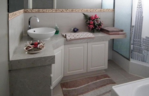 Hillarys Cama Y Desayuno | The Spanish Guesthouse, Private Rooms