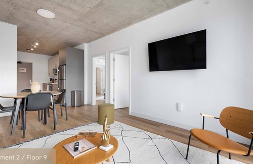 River North Apartamento | The Spark -Your Entire Crew Fits Here 20BR 5 Units