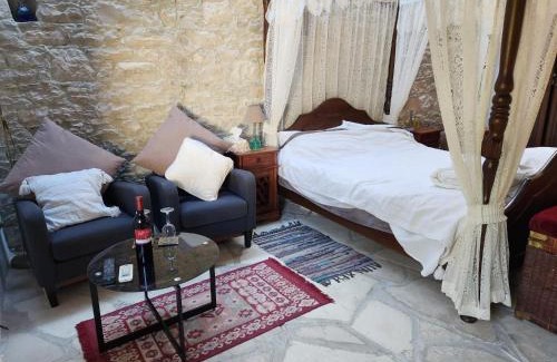 Laneia Casa | The Spidaki