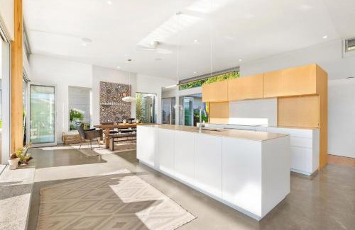 Wilsons Creek Casa | The Springs - architect-designed home with pool