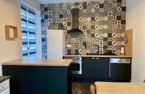 Romorantin-Lanthenay Apartamento | Square-Apartamento-Baño con ducha-Vista al rio