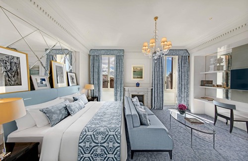 Repubblica Hotel | The St. Regis Rome
