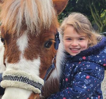 Dogdyke Casa | The Stable Annexe with hot tub & horses