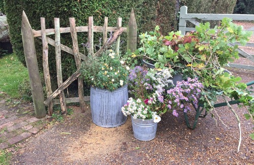 Mayfield Cabaña | The Stable Cottage, perfect for garden lovers.