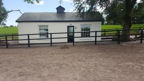 Macroom Casa | The Stable Lodge Cannaway House