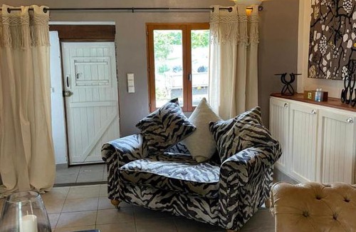 Nonac Casa | The stables 3 bedroom french villa with outside pool