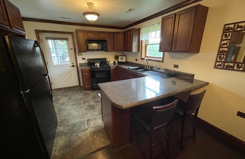 Knoxville Cabaña | The Stables Cottage on 55-acre Farm/Wedding Venue, Beautiful & Peaceful TN