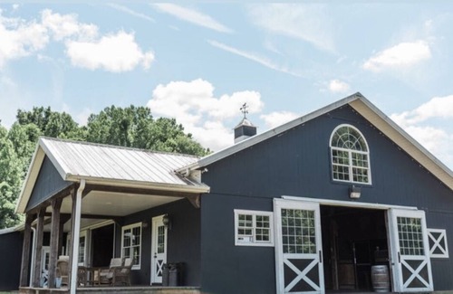 Knoxville Cabaña | The Stables Cottage on 55-acre Farm/Wedding Venue, Beautiful & Peaceful TN