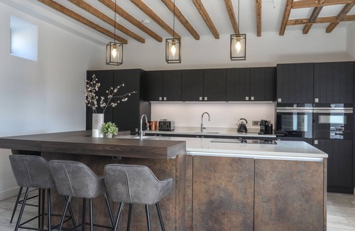 Beaumaris Cabaña | The Stables