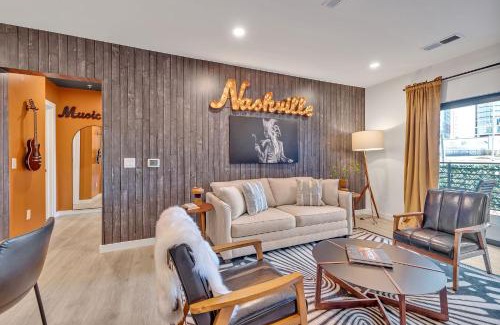 Downtown Nashville Casa | The Stage in Downtown Nashville by Nautical Properties