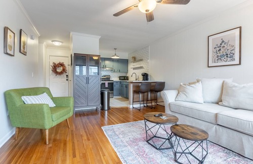 Historic Waverly Apartamento | The Stay Awhile Suite - Convenient Monthly Rental