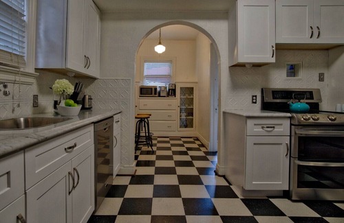 Oak Lawn Casa | So Cozy meets Luxe in Uptown and Oak Lawn - the heartbeat of Dallas!