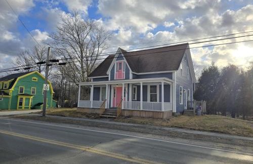 Shelburne Casa | The Stirton House