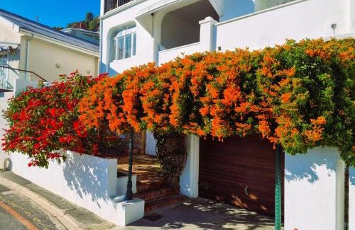 Gordons Bay Central Apartamento | 'The Stone Cottage' - Charming, Private and On the Beach - Sleeps 2