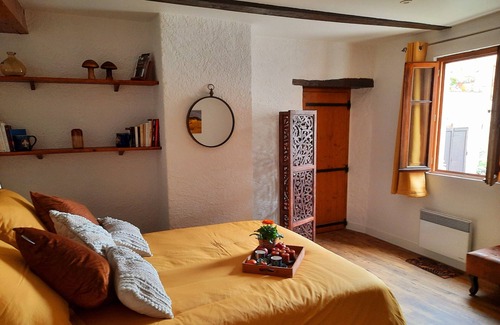 Cordes-sur-Ciel Apartamento | The stonecutter's house in Occitan Tuscany