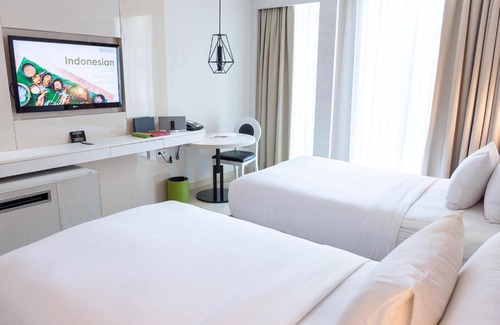 Downtown Kuta Hotel | The Stones Hotel - Legian Bali, Autograph Collection