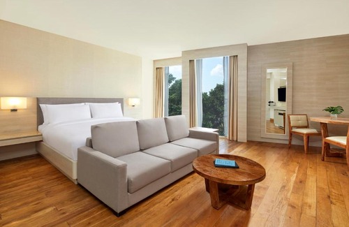 Downtown Kuta Hotel | The Stones Hotel - Legian Bali, Autograph Collection