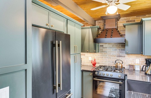 Thousand Oaks Casa | The Storybook Cottage: Every Stay Tells a Story!
