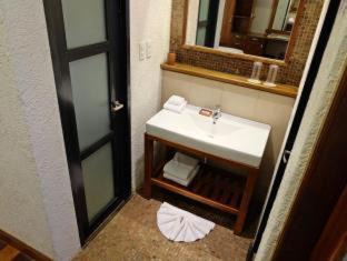 Balabag Complejo | The Strand Boutique Resort