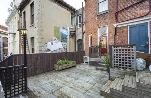 Dunedin City Centre Casa | The Stuart St Terraced House
