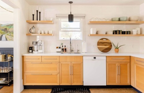 Arroyo Grande Otro | The Studio is a recently renovated 1940's studio overlooking a 1 acre organic farm!
