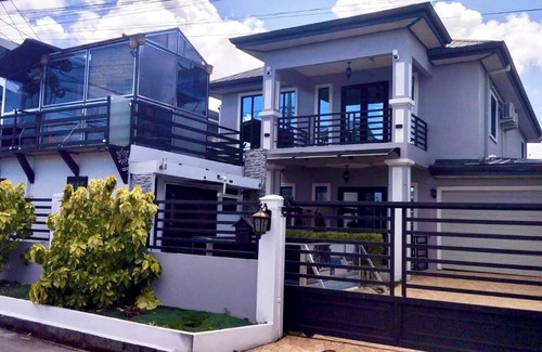 Claxton Bay Apartamento | El estudio de la alabanza