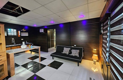 Claxton Bay Apartamento | El estudio de la alabanza