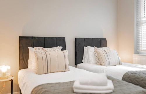 Leyton Apartamento | The Stylish Shamrock London Escape - Modern and Airy Apartment with Garden