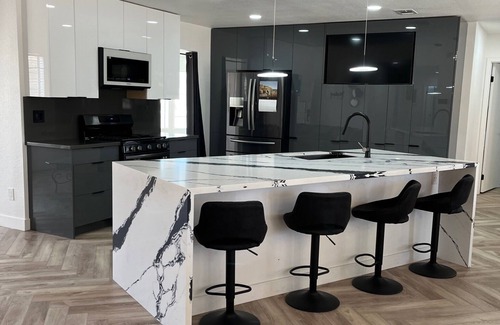 Hesperia Casa | The Stylish Stay in Hesperia