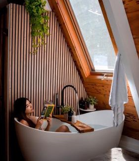 Timberland Chalet De Esquí | The Sugar Pine Speakeasy