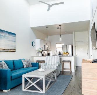 Historic District Hotel | The Suites at Fishermen's Village - 2 Bedroom Suites