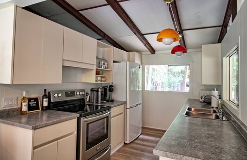 Kincardine Cabaña | The Summer Place
