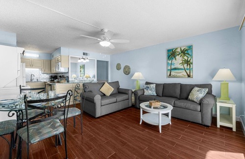 Upper Grand Lagoon Condominio | The Summit 408 - Coastal Getaway