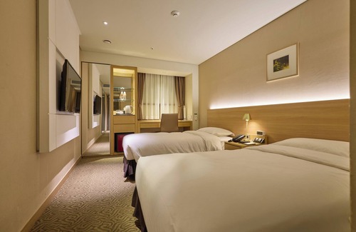 Jangchung-dong Hotel | The Summit Hotel Seoul Dongdaemun