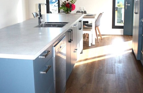 Wanaka Casa | The Sun Catcher three bedroom home perfect for families