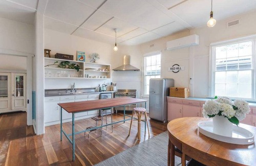Red Hill Casa | The Sunday School | Timeless Cottage | Wine Region