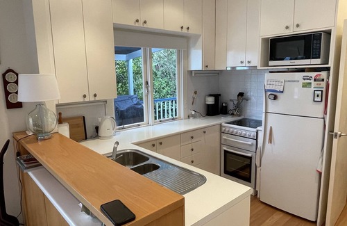 Clareville Casa | The Sundeck Cottage - Clareville Beach