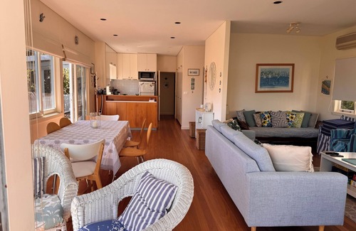 Clareville Casa | The Sundeck Cottage - Clareville Beach