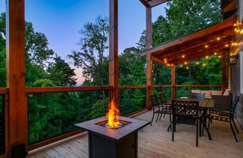 Chalet Village Casa | The Sundrop Hot Tub Game Room Community Pools