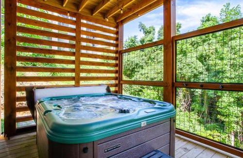 Chalet Village Casa | The Sundrop Hot Tub Game Room Community Pools
