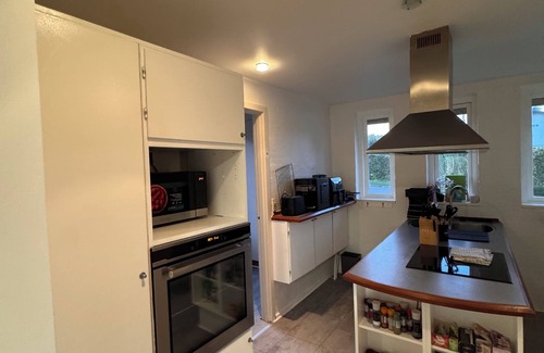 Kerteminde Municipality Casa | The Sunflower: 7BR, 3BA Retreat w/Garden & Parking in Munkebo