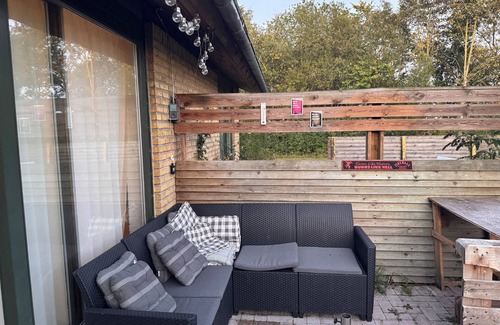 Kerteminde Municipality Casa | The Sunflower: 7BR, 3BA Retreat w/Garden & Parking in Munkebo