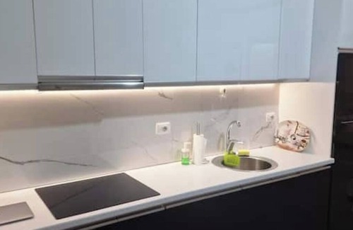 Vlore Apartamento | The Sunkissed Suite: Your Coastal Retreat in Vlore