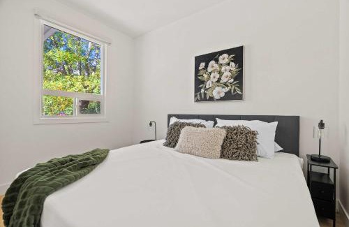 Sunnyside Casa | The Sunny 2 Suites 10 Pax Pet Friendly Stay