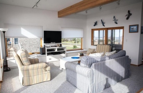 Frisco Casa | THE SUNNY SPOT cottage
